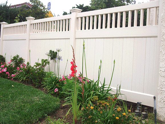 Privacy Fence with Picket Accent